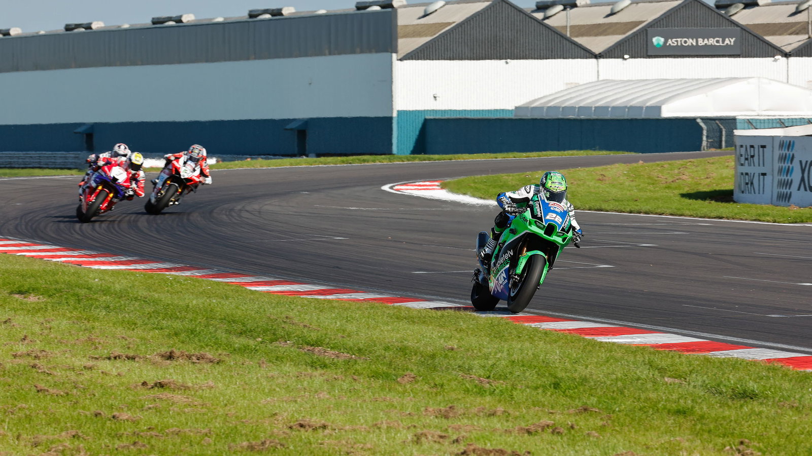 O'Halloran in the lead, race three, Donington Park, May 2024